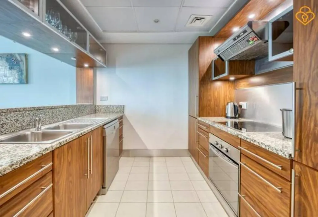 Keysplease Beautiful 2 B/R Apt, Sahab Tower Dubai Marina Lägenhet